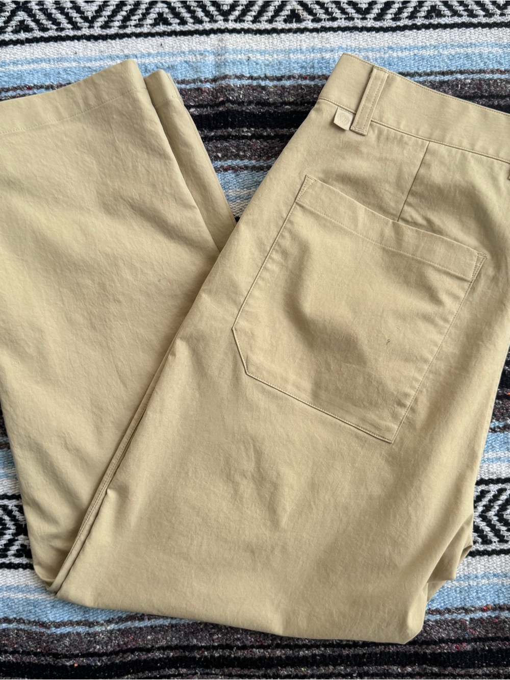 Lululemon Men’s Tan Khaki ABC Pants Size 34 Straight Leg Stretch